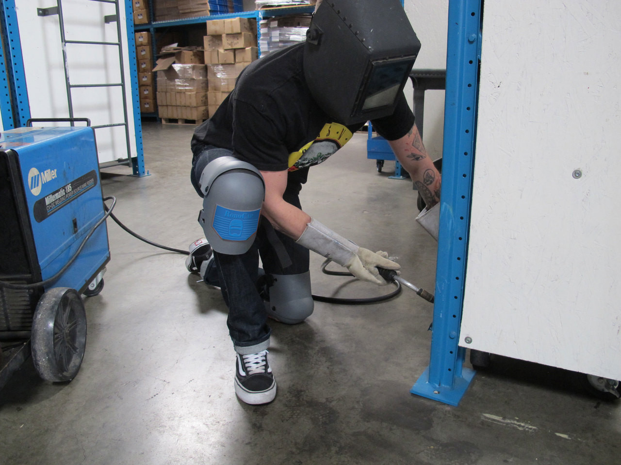 RoboCap Hinged Kneeling Shields