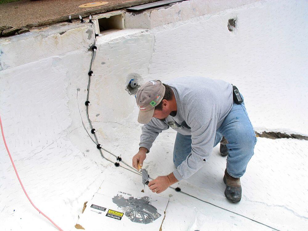 Crack-Pac® Flex-H2O™ Polyurethane Crack Sealer